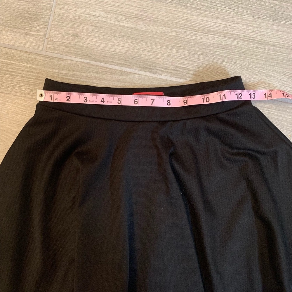 Shasa black skirt - Picture 3 of 6